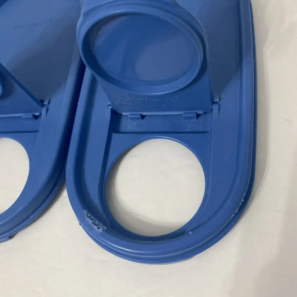 Lot of 3 pieces of Tupperware with lids Cornflower Blue 4-3/4C 7-1/4C 9-3/4C